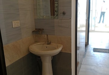 Bathroom in 2 BHK Builder Floor at Model Town – for Rent