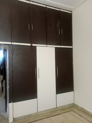 Furnished Amenities in 2 BHK Builder Floor at Sector 13 – for Rent