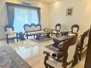 Team Area in 4 BHK Independent House at Vasant Kunj – for Rent