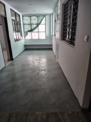 Room in 3.5 BHK Independent House at Sector 56 – for Rent