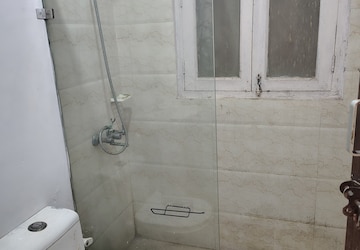 Bathroom in 3.5 BHK Independent House at Sector 56 – for Rent