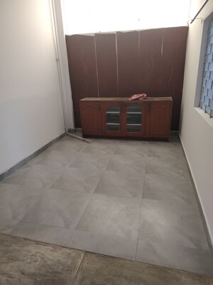 Room in 3.5 BHK Independent House at Sector 56 – for Rent