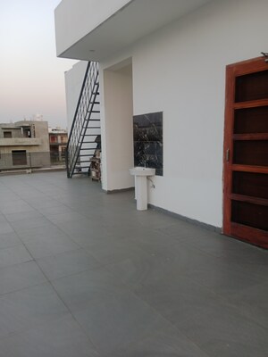  1 BHK Builder Floor at Sector 18 – for Rent