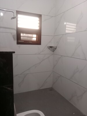 Bathroom in 1 BHK Builder Floor at Sector 18 – for Rent