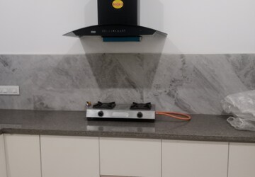 Kitchen in 1 BHK Builder Floor at Sector 18 – for Rent