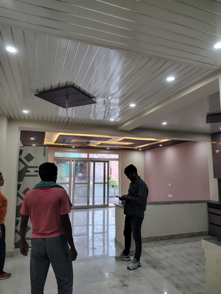 Other, sector 56 3.5 Bedroom 1610 Sq.Ft. Independent House In Sector 56 Noida 9347396