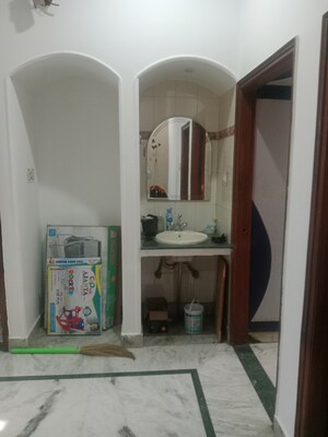 Building Lobby in 2.5 BHK Builder Floor at Sector 13 – for Rent