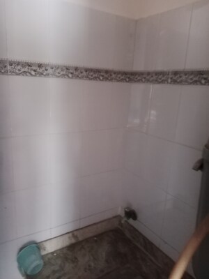 Room in 2.5 BHK Builder Floor at Sector 13 – for Rent