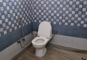 Bathroom in 3 BHK Builder Floor at Sector 18 – for Rent