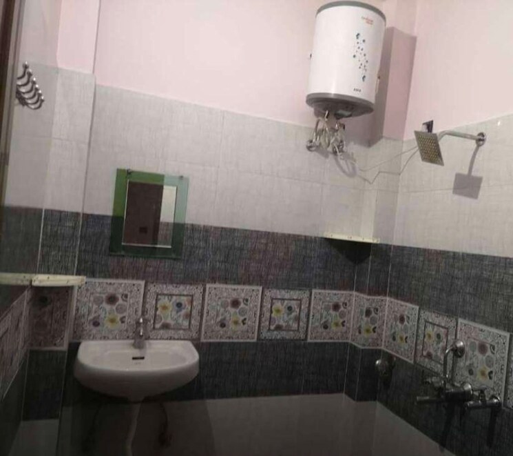 Master Bedroom, gomti nagar 2 Bedroom 1300 Sq.Ft. Independent House In Gomti Nagar Lucknow 9347415