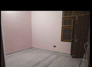 Room in 2 BHK Independent House at Gomti Nagar – for Rent