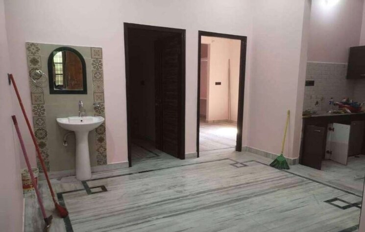 Room, gomti nagar 2 Bedroom 1300 Sq.Ft. Independent House In Gomti Nagar Lucknow 9347415