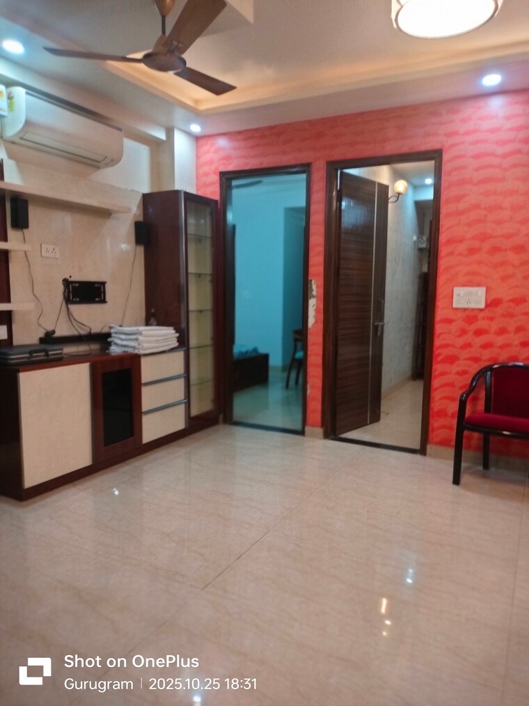 Room, sector 30 3 Bedroom 1700 Sq.Ft. Builder Floor In Sector 30 Gurgaon 9347417