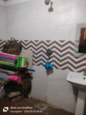 Attached Bathroom in 3 BHK Builder Floor at Sector 30 – for Rent