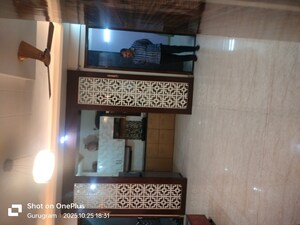 Bedroom in 3 BHK Builder Floor at Sector 30 – for Rent