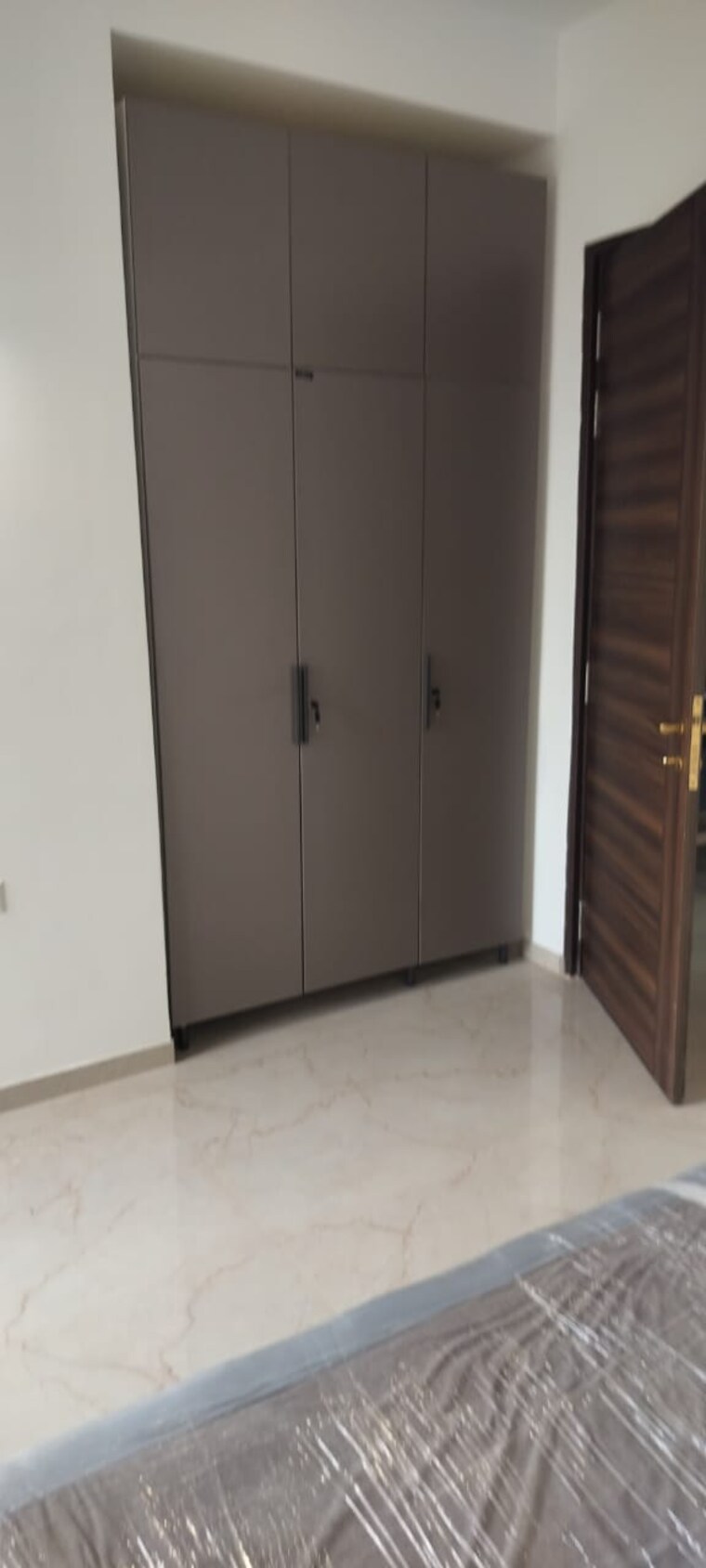 Room, unitech-south-city-ii 3 Bedroom 1600 Sq.Ft. Builder Floor In Sector 50 Gurgaon 9347420