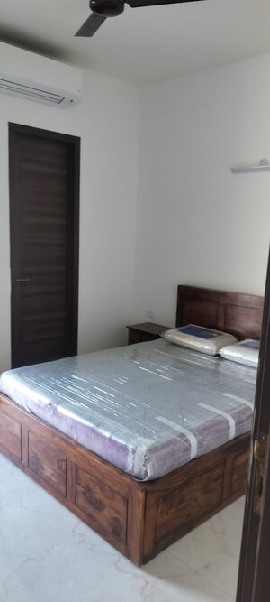 3 BHK Builder Floor For Rent in Unitech South City II, Sector 50