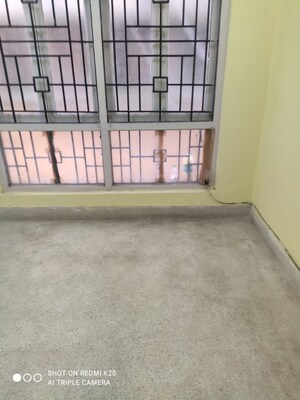 Room in 2 BHK Apartment at Baghajatin – for Sale