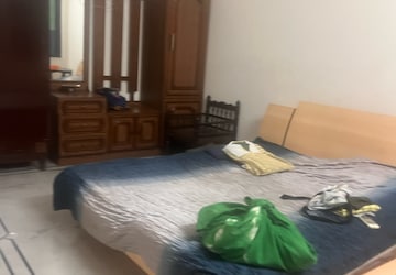 Bedroom in 4 BHK Villa at D Block Shastri Nagar – for Sale