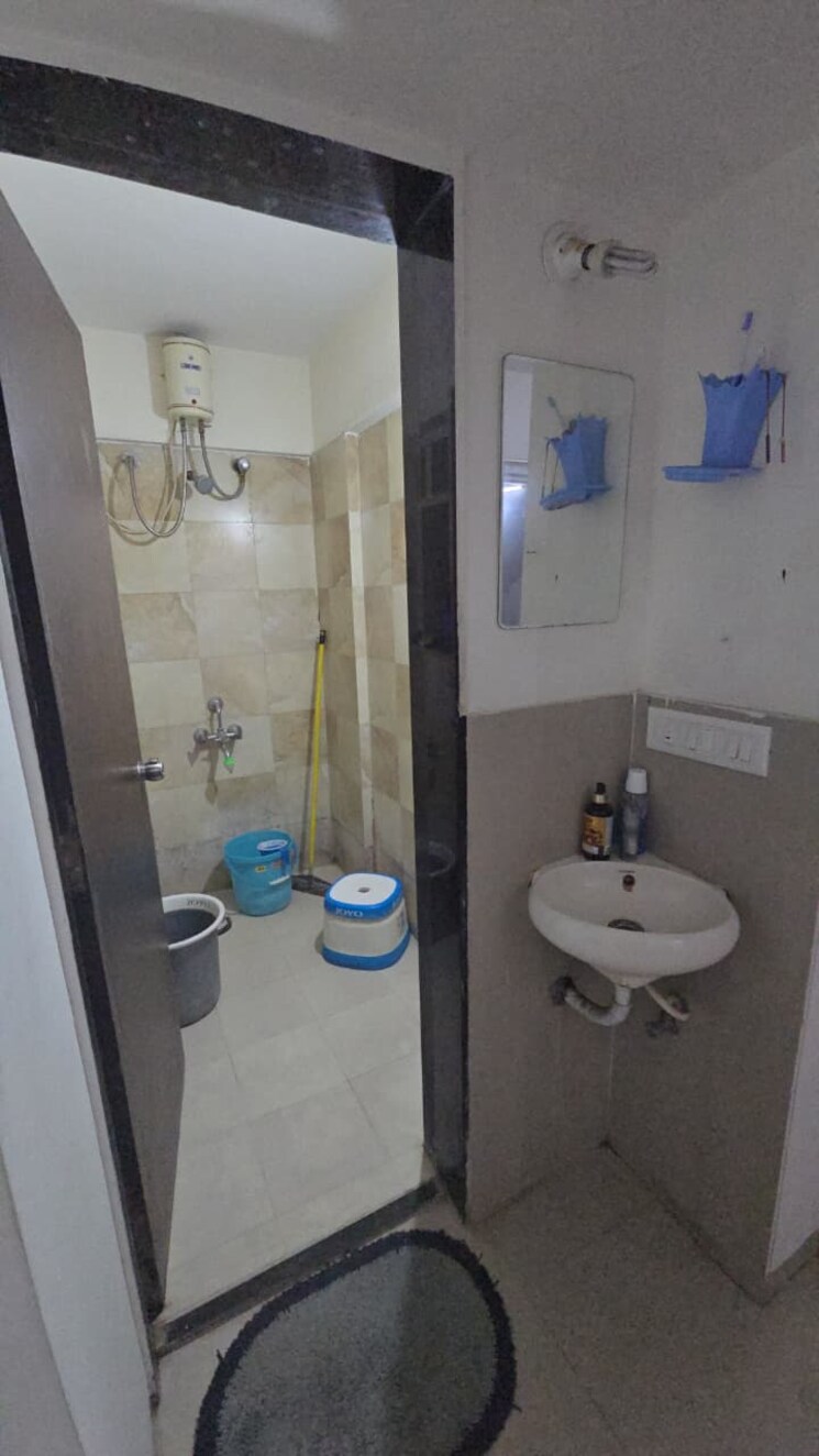 Master Bedroom, gini-bellina 1.5 Bedroom 750 Sq.Ft. Apartment In Lohgaon Pune 9347432