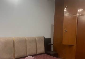 Bedroom in 6 BHK Independent House at F Block Shastri Nagar – for Sale