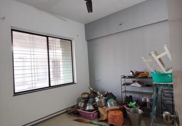 Room in 1 BHK Apartment at Concord Pushpak, Lohgaon – for Rent