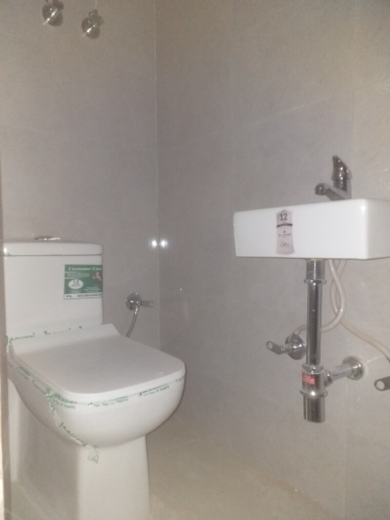 Bathroom, east patel nagar 1 RK 350 Sq.Ft. Builder Floor In East Patel Nagar Delhi 9347437