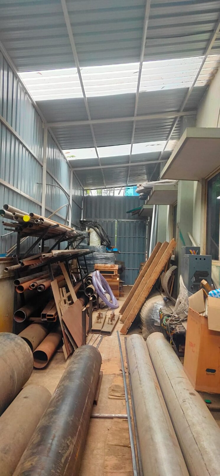 Gym, bommasandra industrial estate Commercial Warehouse 15000 Sq.Ft. In Bommasandra Industrial Estate Bangalore 9347439