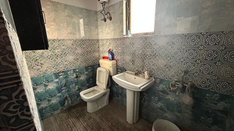 Bathroom, malhour 2 Bedroom 1050 Sq.Ft. Apartment In Malhour Lucknow 9347441