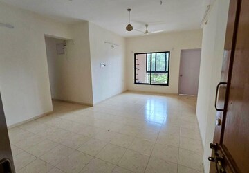 Room in 3 BHK Apartment at Nyati Meadows, Wadgaon Sheri – for Rent