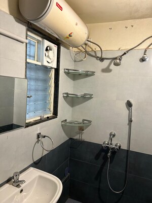 Team Area in 2 BHK Apartment at Koregaon Park – for Rent