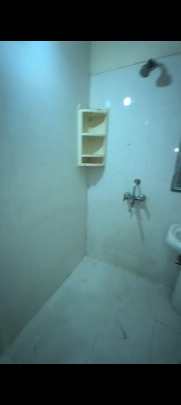 Bathroom, amrapali-village-ii 2 Bedroom 1425 Sq.Ft. Apartment In Nyay Khand Ghaziabad 9347485