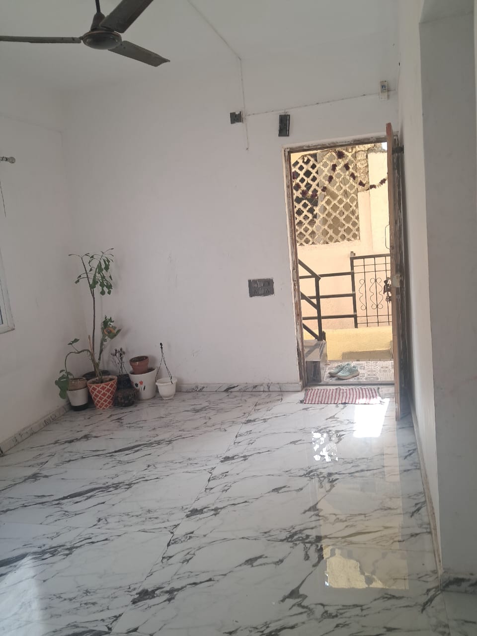 1 BHK Apartment For Rent in Naren Hills