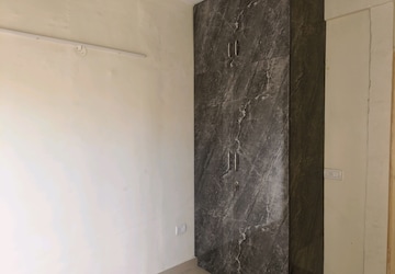 Room in 4 BHK Apartment at One Indiabulls, Sector 104 – for Sale