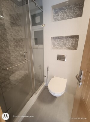 Bathroom in 3 BHK Builder Floor at Veera Safdarjung Enclave, Safdarjung Enclave – for Sale