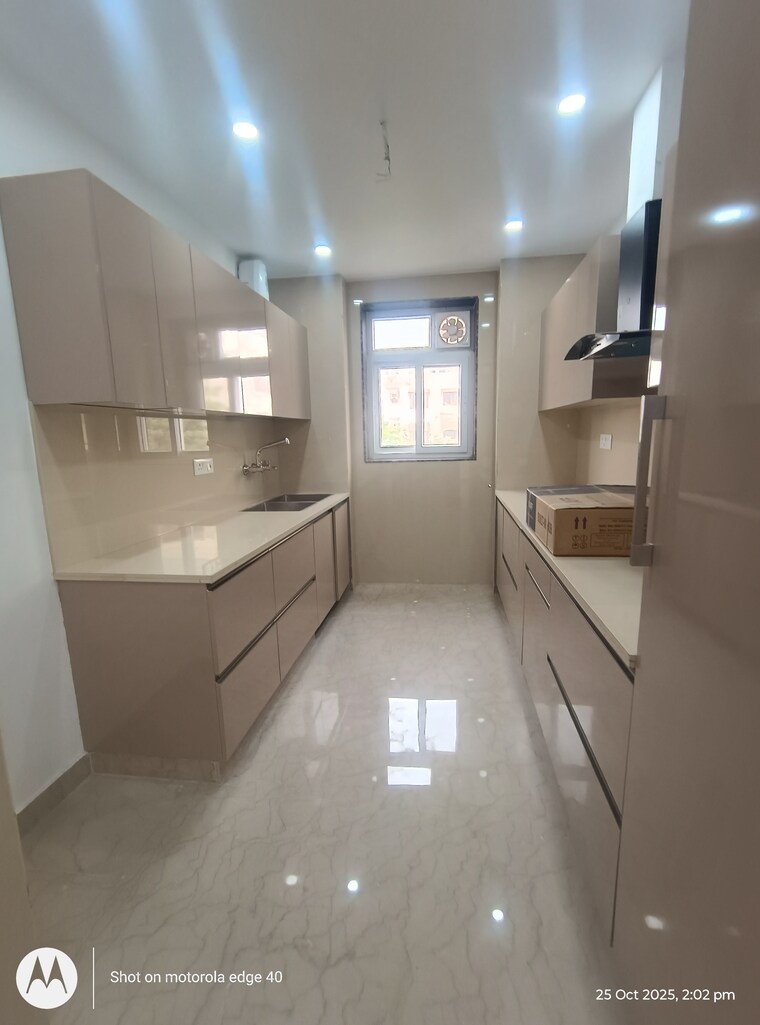 Kitchen, kalkaji 3 Bedroom 200 Sq.Yd. Builder Floor In Kalkaji Delhi 9347497
