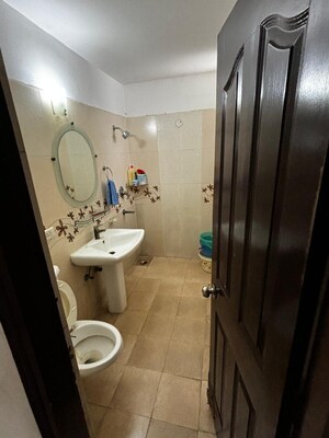 Bathroom in 2 BHK Villa at RWA Apartments Sector 51, Sector 51 – for Rent