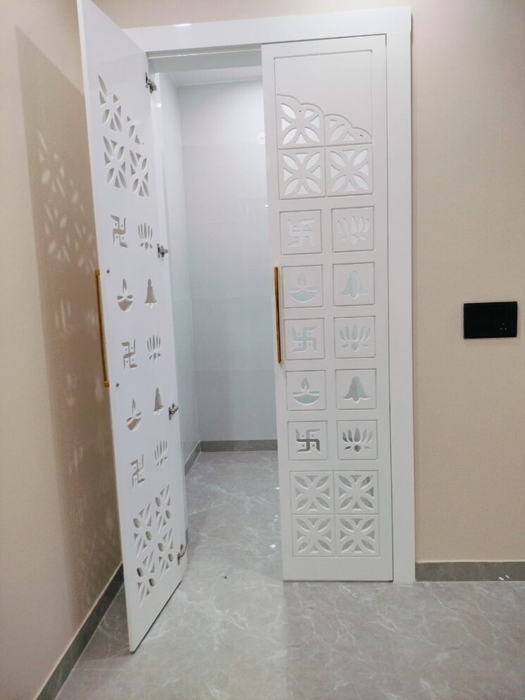 undefined, sector 15 3 Bedroom 2000 Sq.Ft. Builder Floor In Sector 15 Gurgaon 9347503