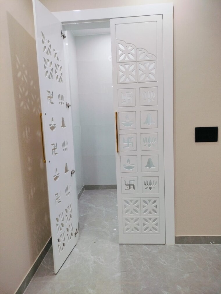 undefined, sector 15 3 Bedroom 2000 Sq.Ft. Builder Floor In Sector 15 Gurgaon 9347503