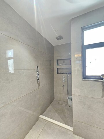 Bathroom in 3 BHK Apartment at DLF Alameda, Sector 73 – for Rent
