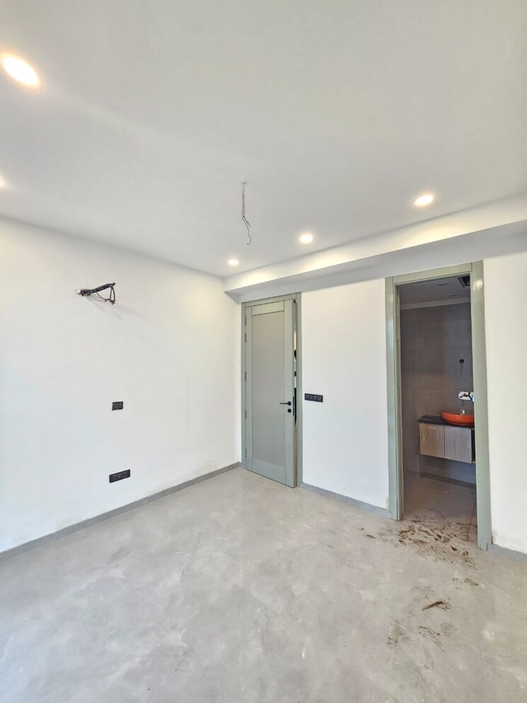 Room, dlf-alameda 3 Bedroom 250 Sq.Ft. Apartment In Sector 73 Gurgaon 9347506