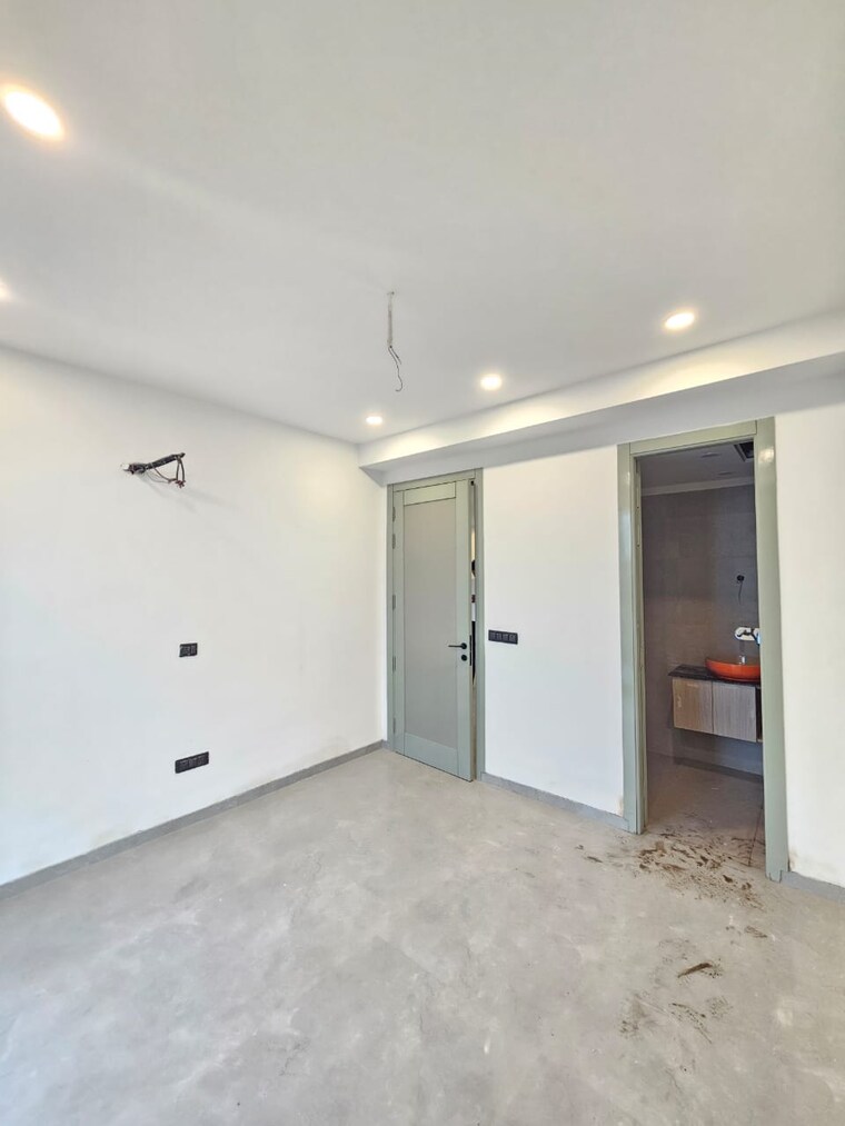 Room, dlf-alameda 3 Bedroom 250 Sq.Ft. Apartment In Sector 73 Gurgaon 9347506