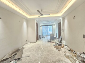Living Room in 3 BHK Apartment at DLF Alameda, Sector 73 – for Rent