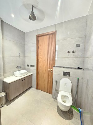 Bathroom in 3 BHK Apartment at DLF Alameda, Sector 73 – for Rent