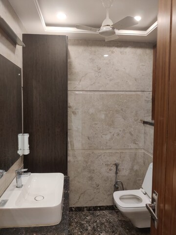 Bathroom in 3 BHK Builder Floor at Sector 45 – for Rent