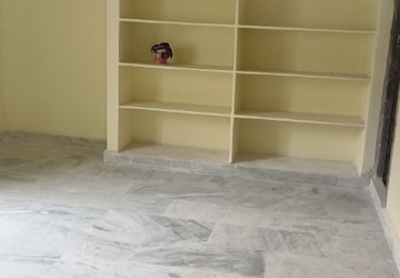 Room in 2 BHK Independent House at Krishna Reddy Pet – for Sale