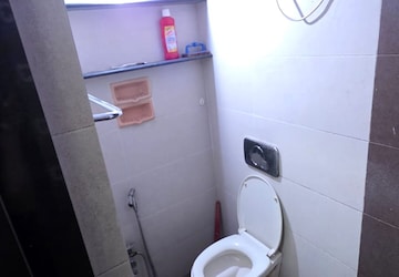 Master Bedroom in 2 BHK Apartment at Monalisa Koparkhairne, Kopar Khairane – for Rent