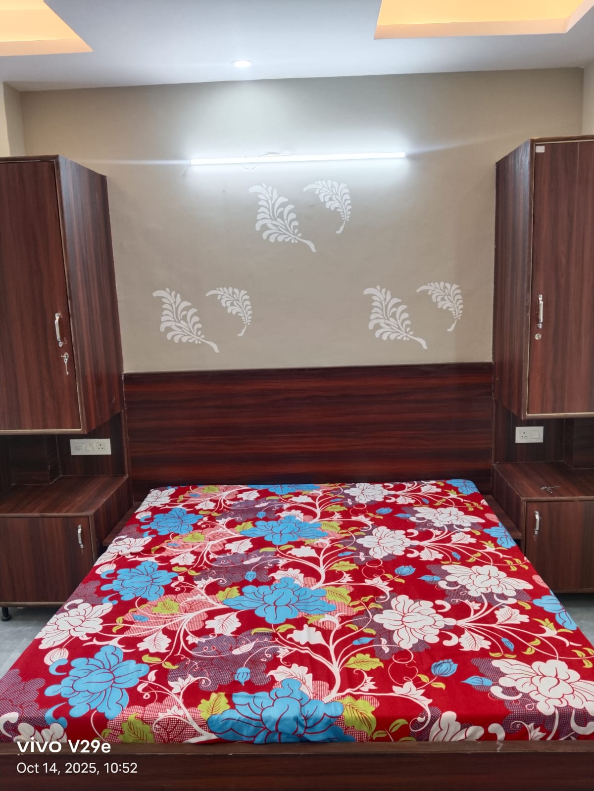 1 RkBuilder Floor For Rent in JMD Megapolis