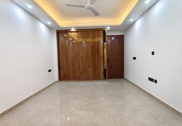 Master Bedroom in 3 BHK Builder Floor at Saket – for Rent