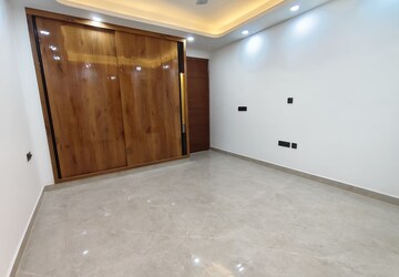 Bedroom in 3 BHK Builder Floor at Saket – for Rent